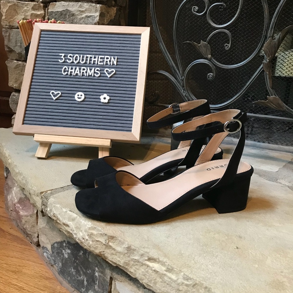 Nwt Torrid Black Square Toe Block Chunky Heels 9/5 - image 1